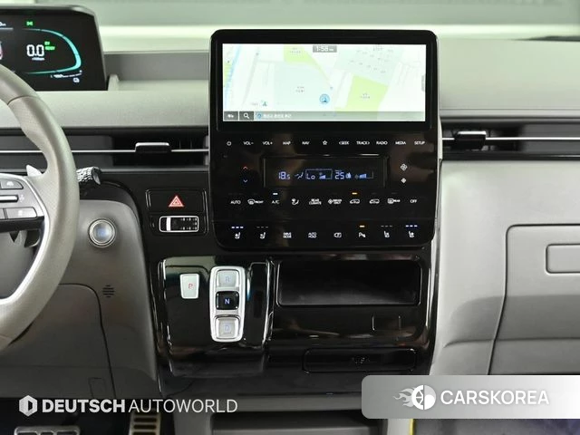 Hyundai Staria 2024 Белый из Кореи, фото 5