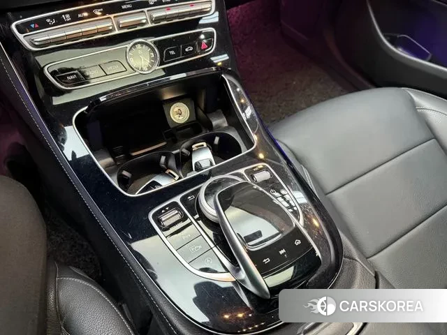 Mercedes-Benz E-Class W213 2018 Белый из Кореи, фото 5