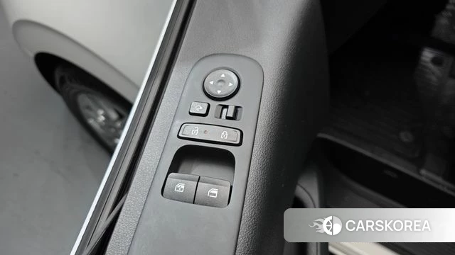 Hyundai Staria 2025 Белый из Кореи, фото 5