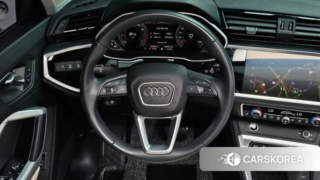 Audi Q3 (F3) 2023 Серый из Кореи, фото 5