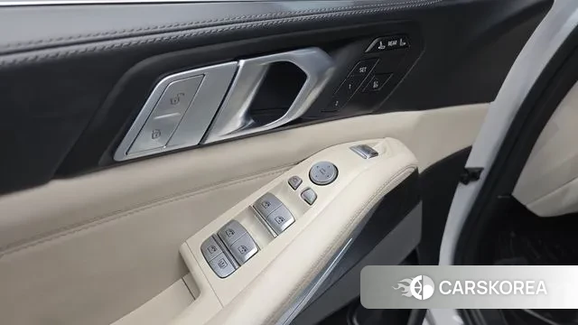 BMW X7 (G07) 2021 Белый из Кореи, фото 5