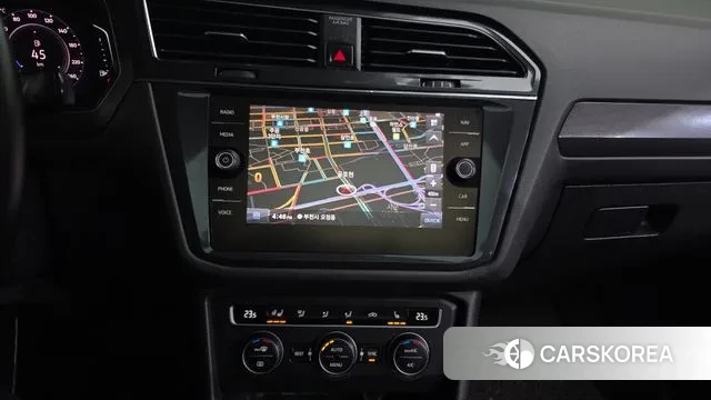 Volkswagen Tiguan Allspace 2020 Белый из Кореи, фото 5