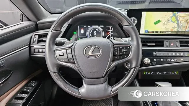 Lexus ES300h 7th generation 2023 Серебристо-серый из Кореи, фото 5
