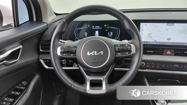 Kia Sportage 5th Generation Hybrid 2023 Белый из Кореи, фото 5