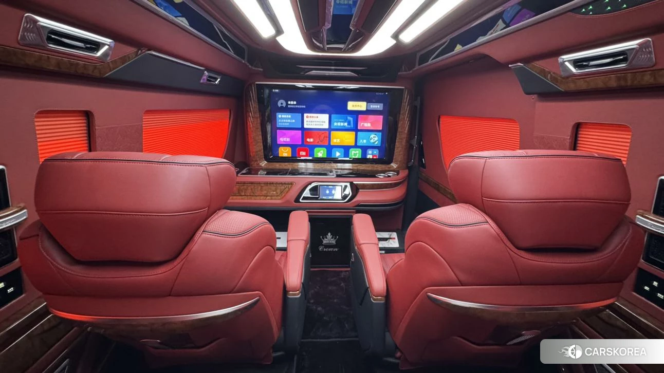 Toyota Hiace 2026 Черный из Китая, фото 5