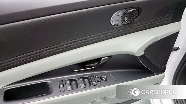 Hyundai The New Avante (CN7) 2023 Белый из Кореи, фото 5