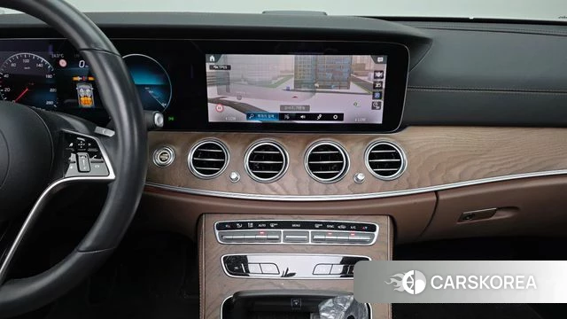 Mercedes-Benz E-Class W213 2023 Серебристо-серый из Кореи, фото 5