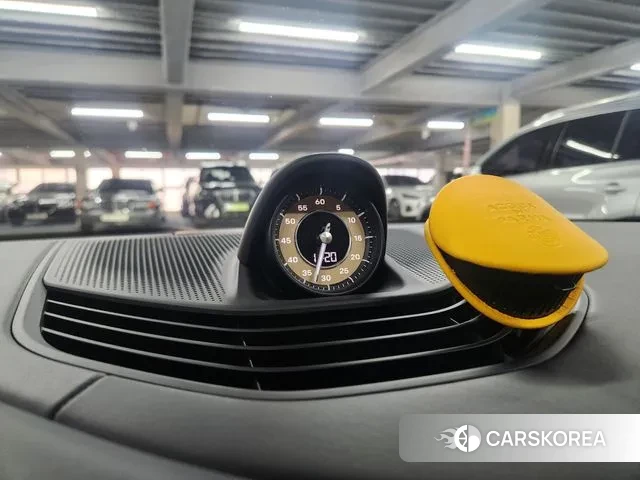 Porsche Taycan 2021 Белый из Кореи, фото 5