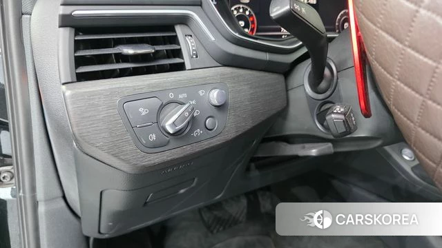 Audi A4 (B9) 2019 Черный из Кореи, фото 5