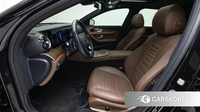 Mercedes-Benz E-Class W213 2021 Черный из Кореи, фото 5