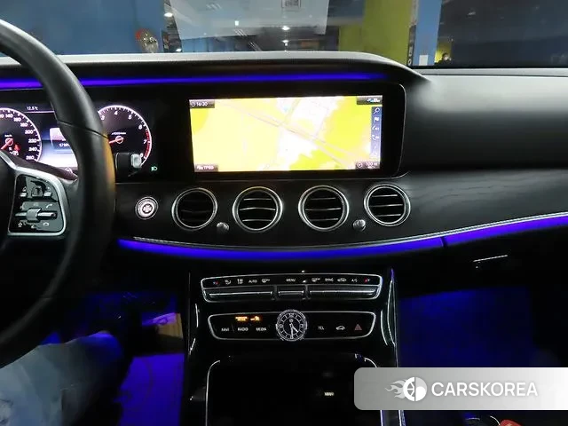 Mercedes-Benz E-Class W213 2020 Серебряный из Кореи, фото 5