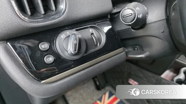 Mini Cooper Countryman 2023 Цвет галактики из Кореи, фото 5