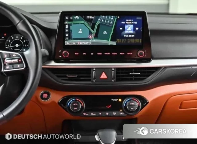 Kia The New K3 2nd generation 2022 Белый из Кореи, фото 5