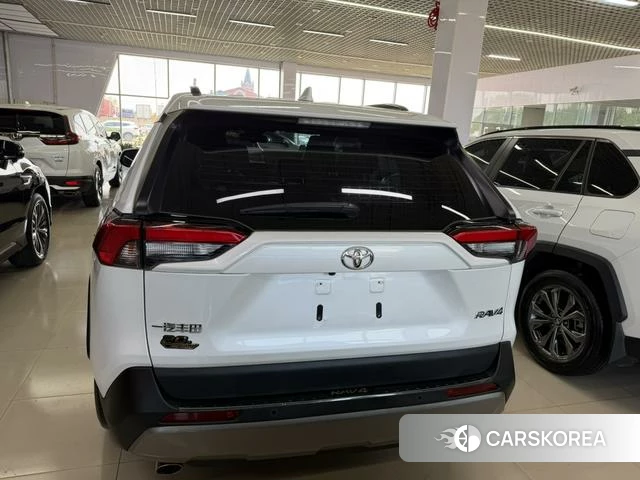 Toyota RAV4 Rongfang 2024 Белый из Китая, фото 5