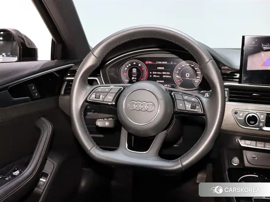 Audi A4L 2023 Silver/gray из Китая, фото 5