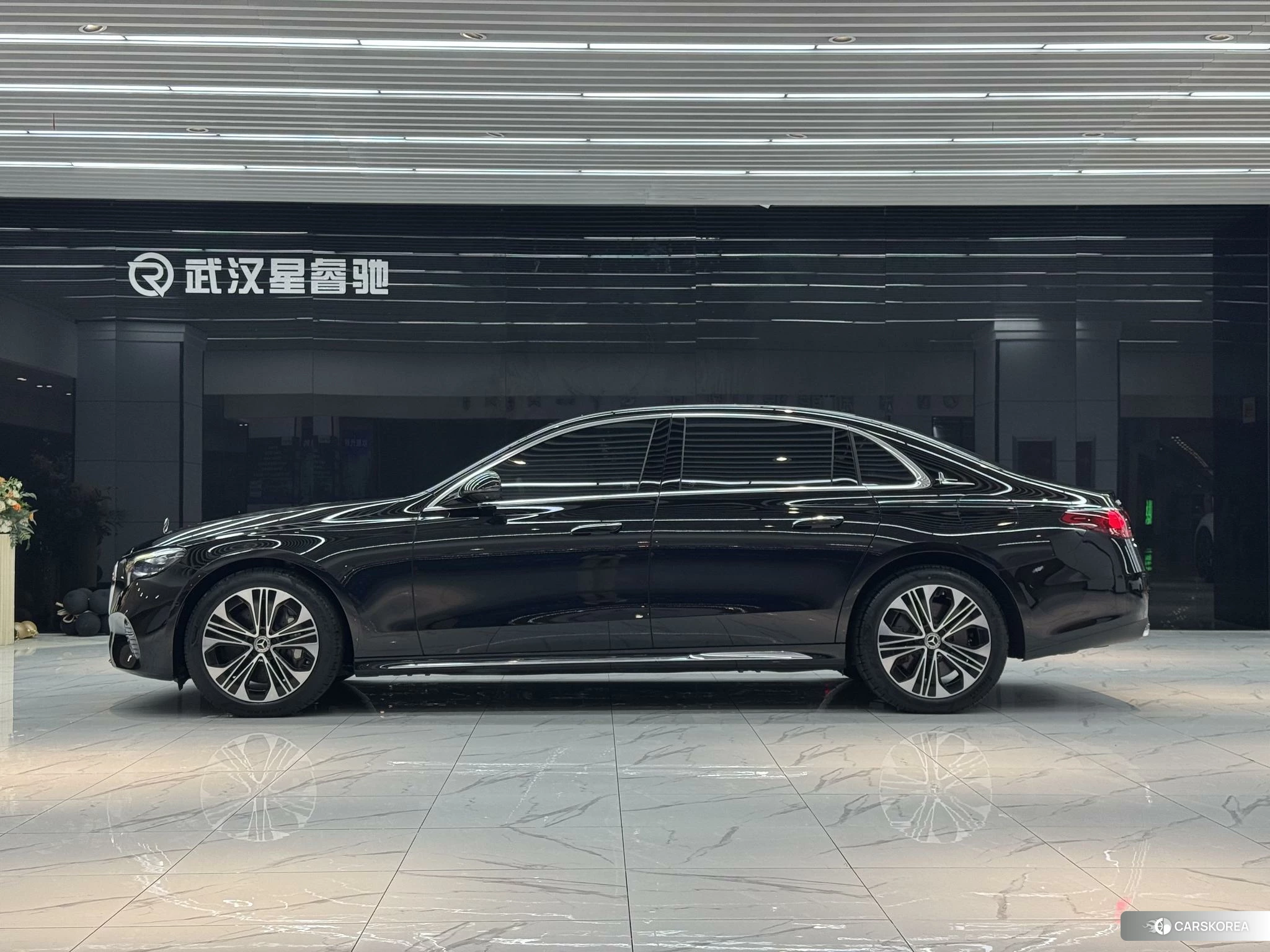 Mercedes-Benz E-class PHEV 2024 Черный из Китая, фото 5