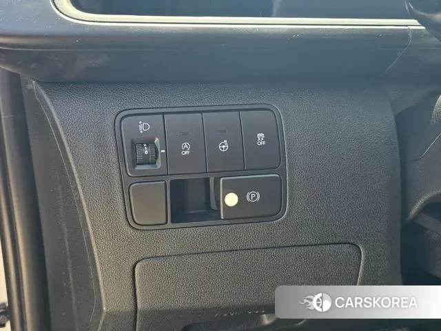 Hyundai Staria 2022 Серебряный из Кореи, фото 5