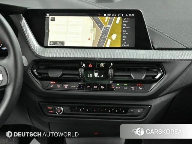 BMW 1 Series (F40) 2021 Белый из Кореи, фото 5