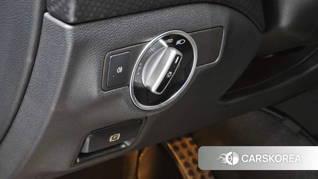 Mercedes-Benz A-Class W176 2018 Серый из Кореи, фото 5