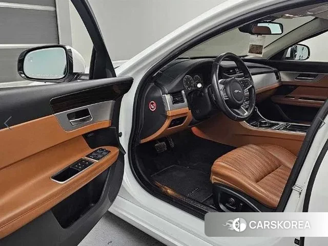 Jaguar XF (X260) 2018 Белый из Кореи, фото 5