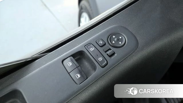 Hyundai Staria 2022 Серый из Кореи, фото 5