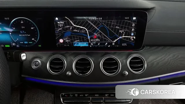 Mercedes-Benz E-Class W213 2022 Белый из Кореи, фото 5