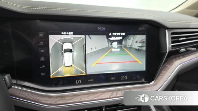 Volkswagen Touareg 3rd generation 2023 Серебряный из Кореи, фото 5