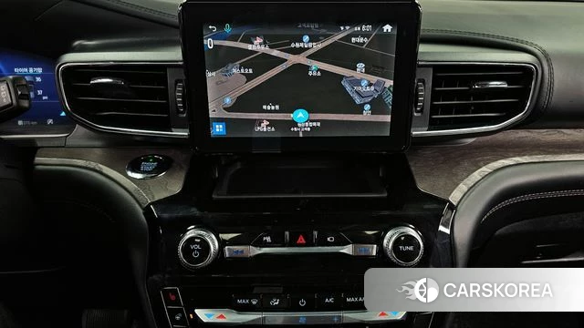 Ford Explorer 6th Generation 2021 Белый из Кореи, фото 5