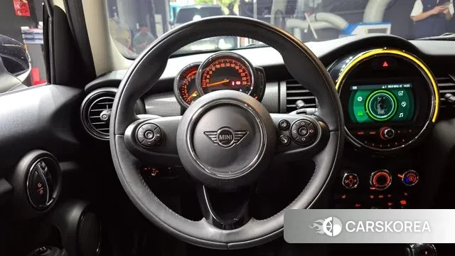 Mini Cooper 2020 Жемчужный цвет из Кореи, фото 5