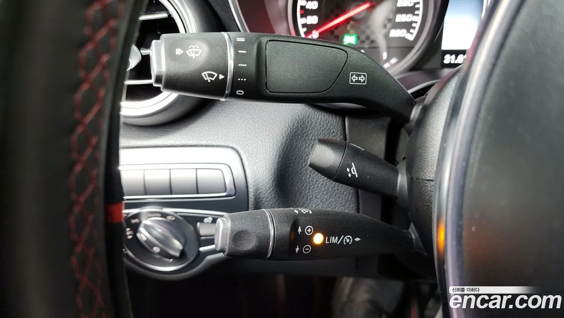 Mercedes-Benz C-Class W205 2018 Белый из Кореи, фото 5