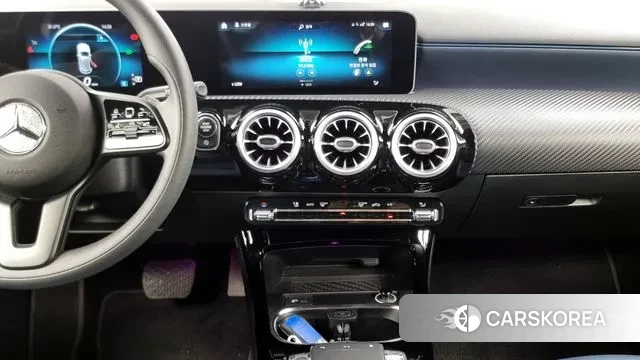 Mercedes-Benz A-Class W177 2020 Белый из Кореи, фото 5