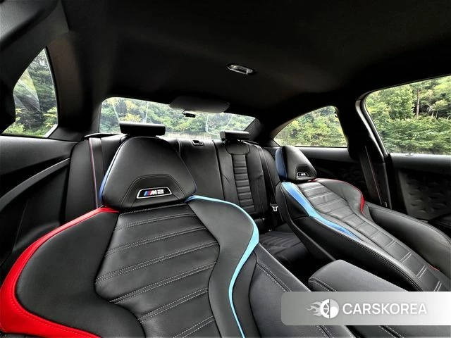 BMW M2 (G87) 2026 Серебристо-серый из Кореи, фото 5