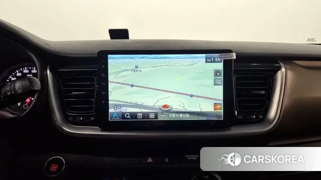Kia Stonic 2018 Белый из Кореи, фото 5