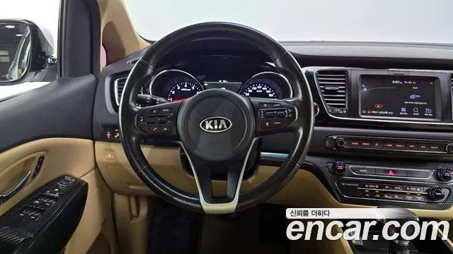 Kia The New Carnival 2018 Белый из Кореи, фото 5