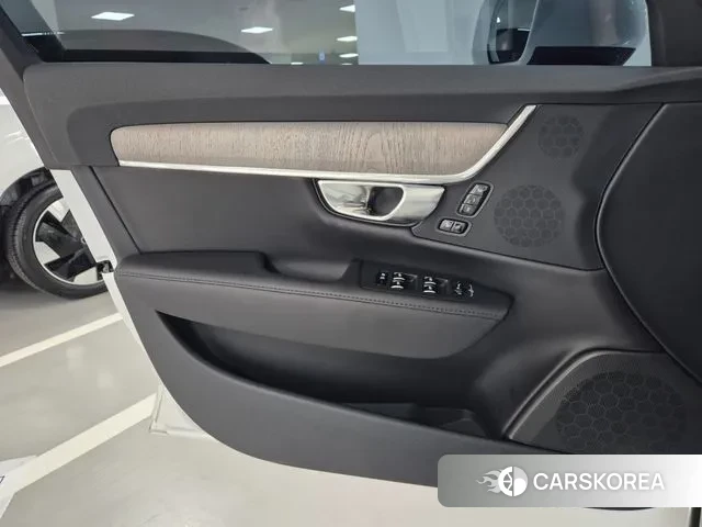 Volvo S90 2025 Белый из Кореи, фото 5