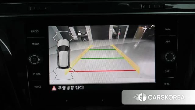 Volkswagen Tiguan second Generation 2022 Белый из Кореи, фото 5