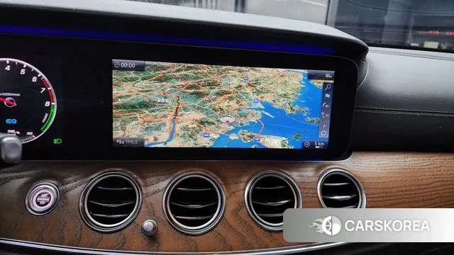 Mercedes-Benz E-Class W213 2020 Черный из Кореи, фото 5