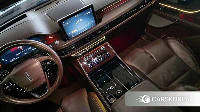 Lincoln Aviator 2nd generation 2022 Черный из Кореи, фото 5