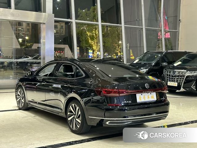 Volkswagen Passat 2022 Черный из Китая, фото 5