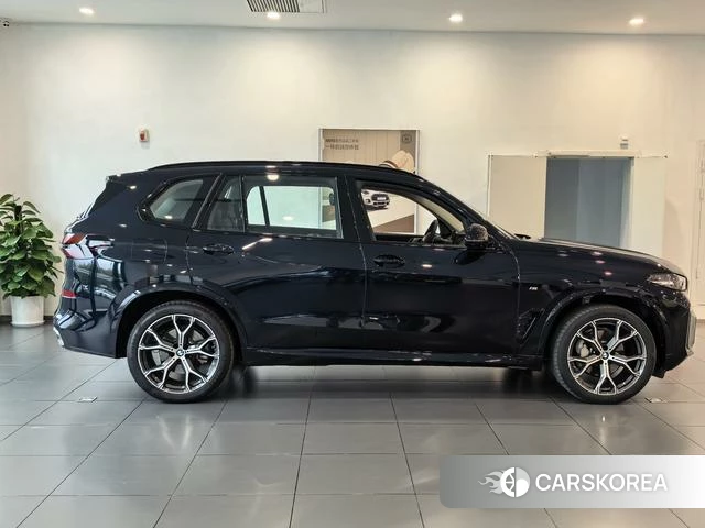 BMW X5 2025 Черный из Китая, фото 5