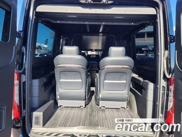 Mercedes-Benz Sprinter 2024 Черный из Кореи, фото 5