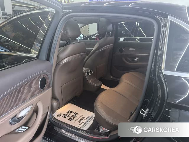 Mercedes-Benz E-class 2022 Черный из Китая, фото 5