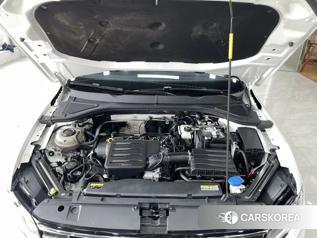 Volkswagen Bora 2022 Белый из Китая, фото 5