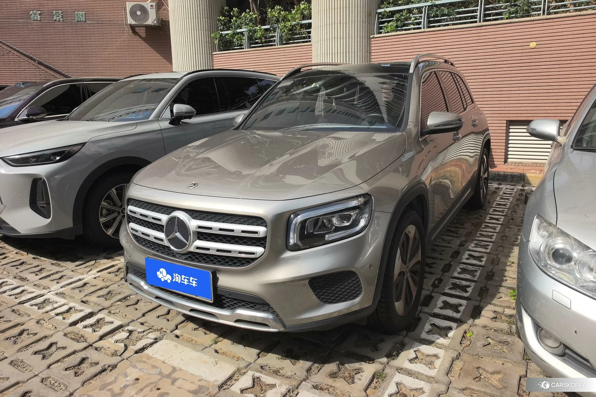 Mercedes-Benz GLB 2022 Шампань из Китая, фото 5