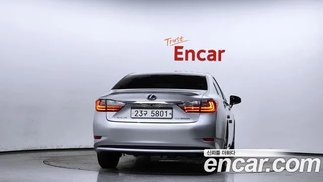 Lexus New ES300h id 2629604 из Кореи 5