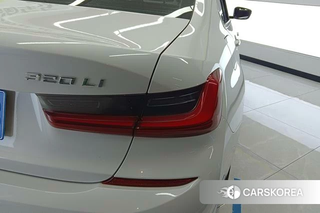 BMW 3 series 2022 Белый из Китая, фото 5
