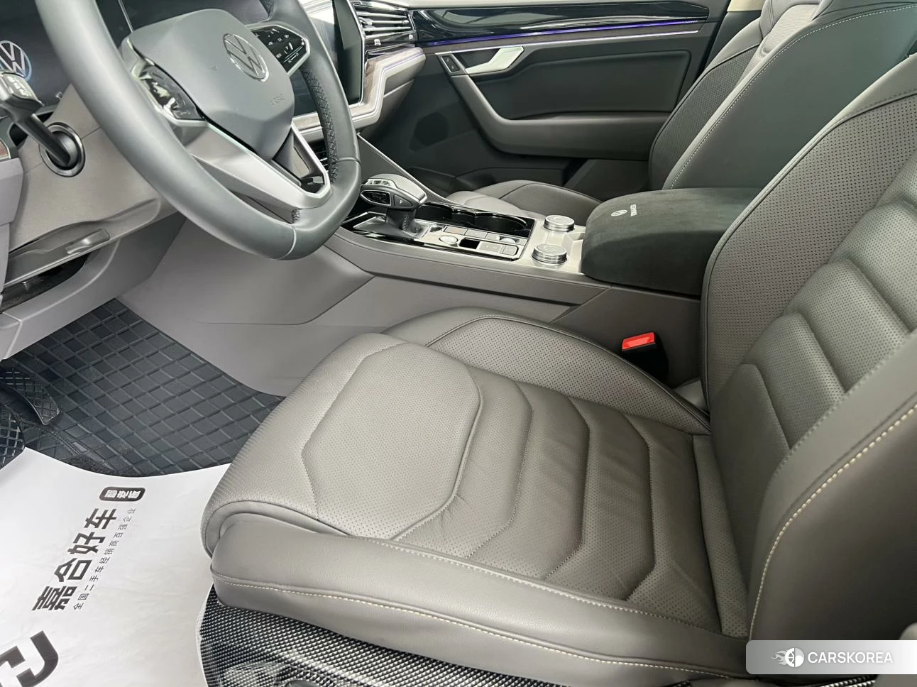 Volkswagen Touareg 2023 Синий из Китая, фото 5