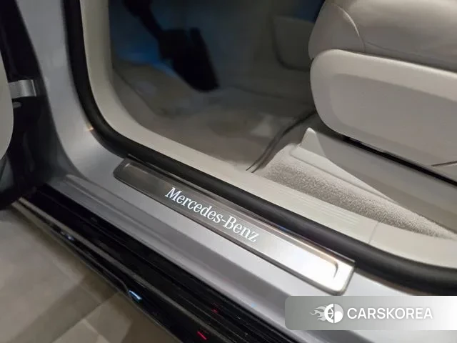 Mercedes-Benz EQS SUV X296 2023 Серебряный из Кореи, фото 5