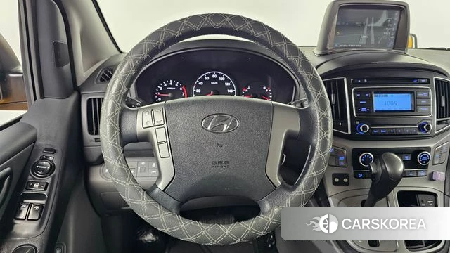 Hyundai The New Grand Starex 2018 Желтый из Кореи, фото 5