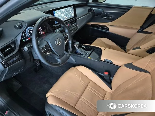 Lexus ES300h 7th generation 2025 Серый из Кореи, фото 5